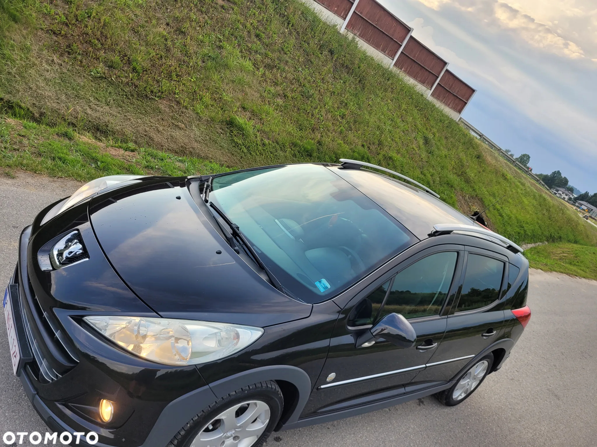 Peugeot 207 SW 110 HDi FAP (Blue Lion) Outdoor - 15