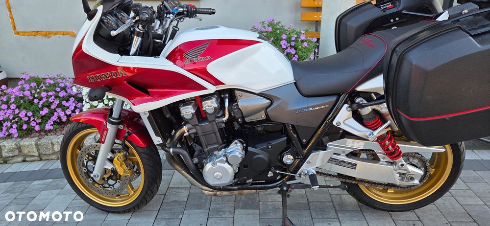 Honda CB - 26