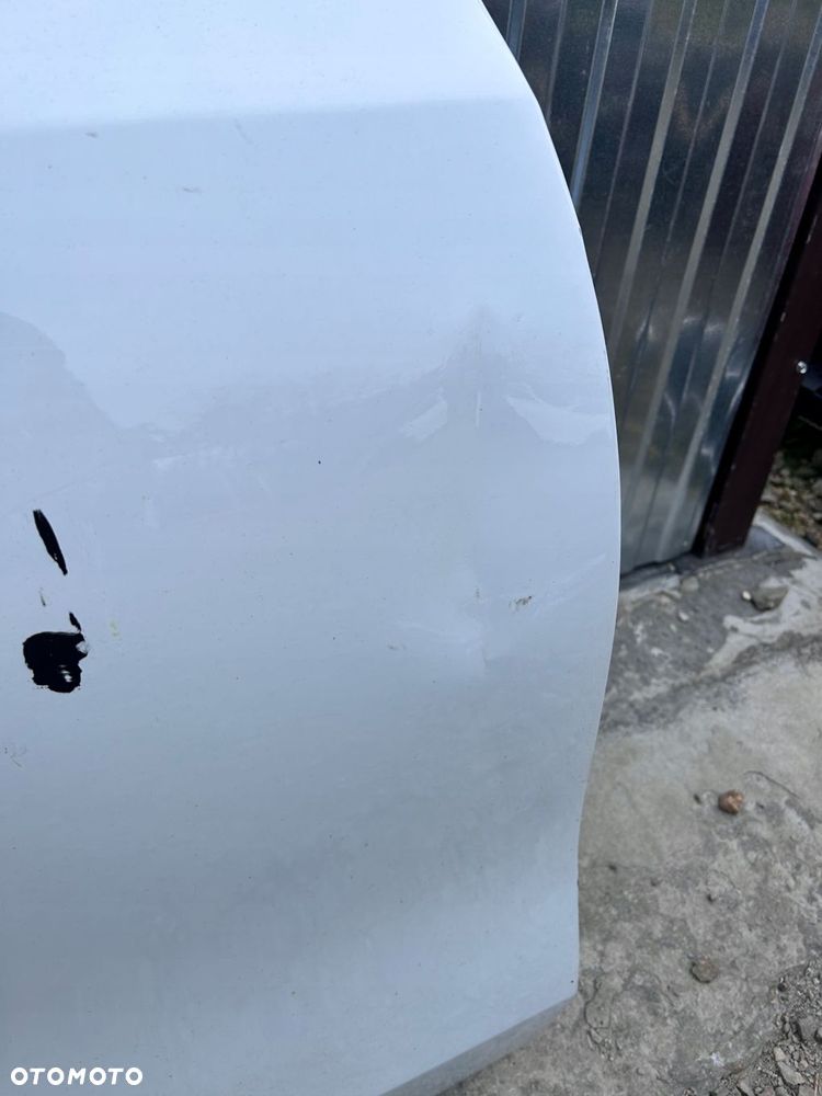 DRZWI TYLNE PRAWE KIA CEED III HB nr.00 - 2