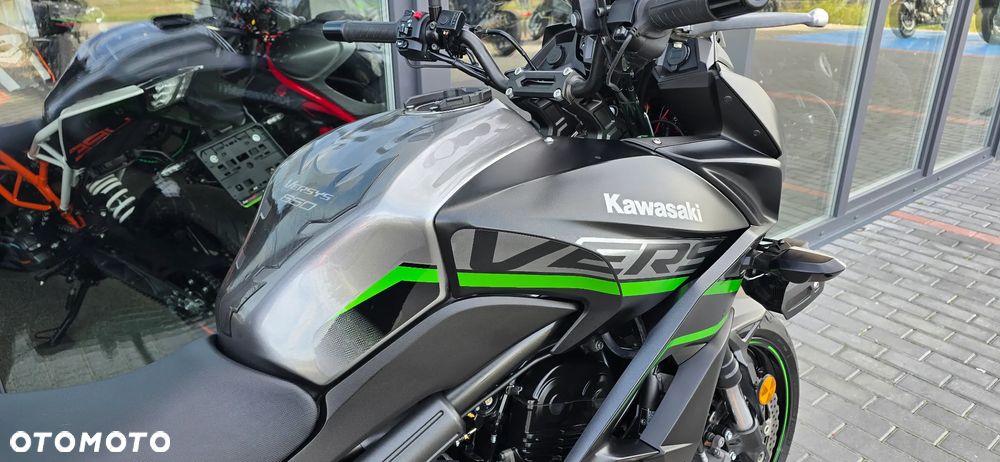 Kawasaki Versys 650 - 9