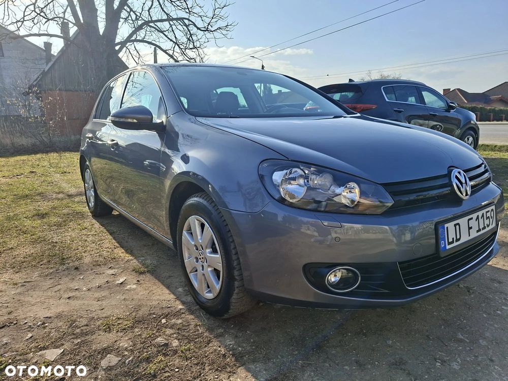Volkswagen Golf 2.0 TDI DPF MATCH - 2