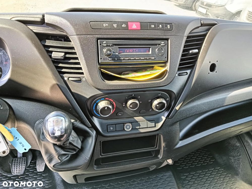 Iveco 35C14, 35C13, 35C12, 35C15 - 11