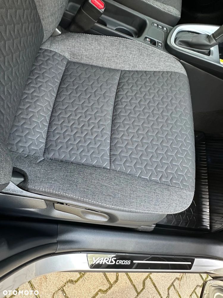 Toyota Yaris Cross Hybrid 1.5 VVT-i Elegant - 38