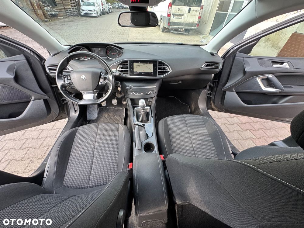 Peugeot 308 - 11