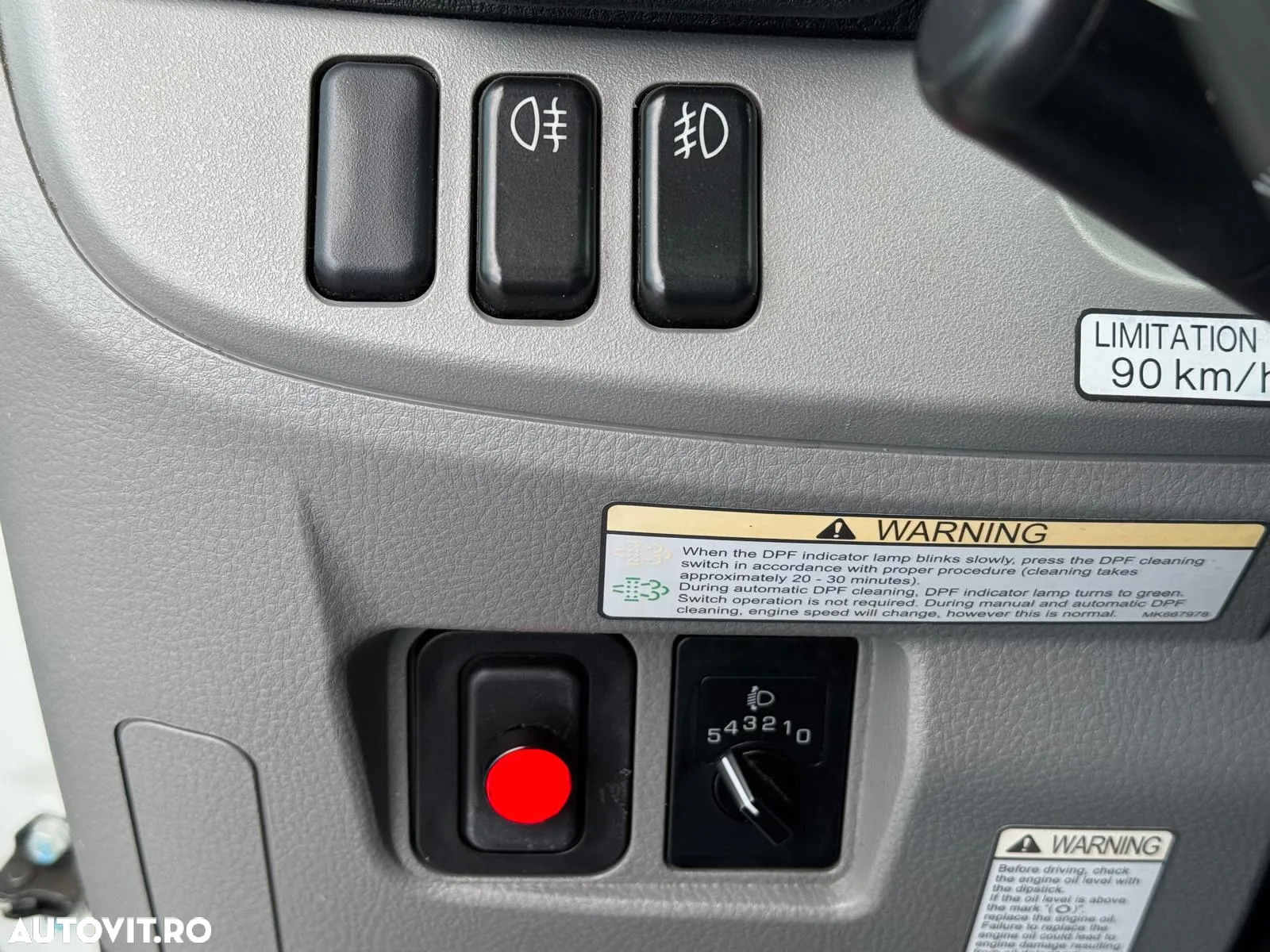 Mitsubishi FUSO Canter 7C15 - 15