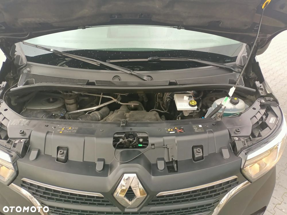 Renault MASTER L3H2 KOLOR METALIC 2022/2023 - 38