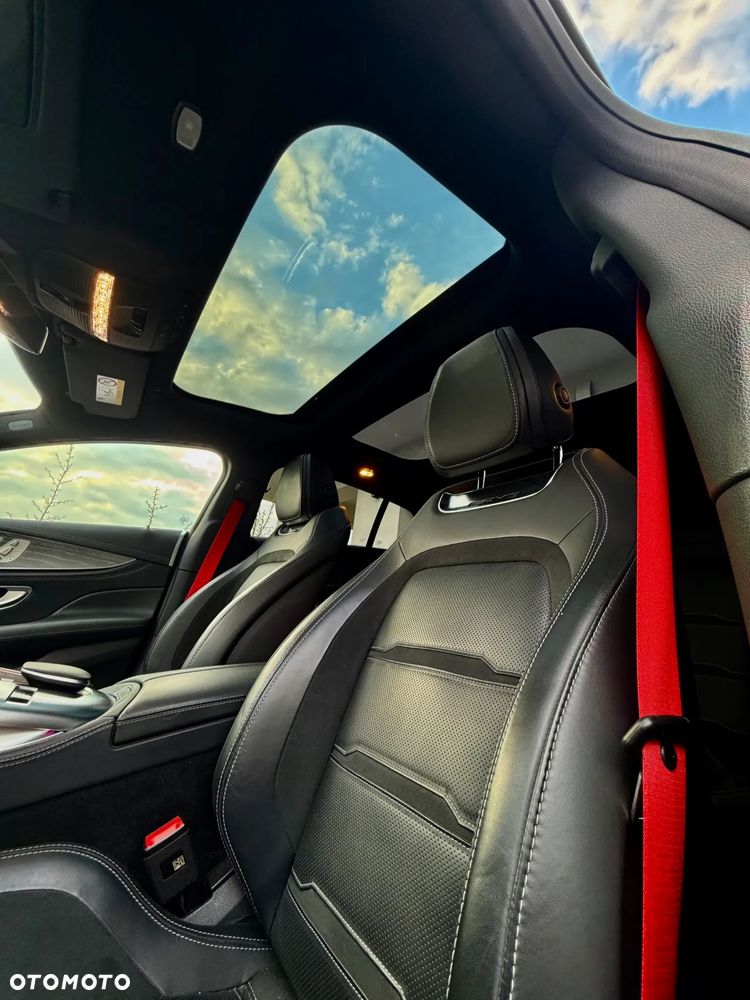 Mercedes-Benz AMG GT 43 4-Matic+ - 17