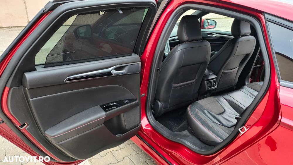 Ford Mondeo 2.0 TDCi Powershift - 12