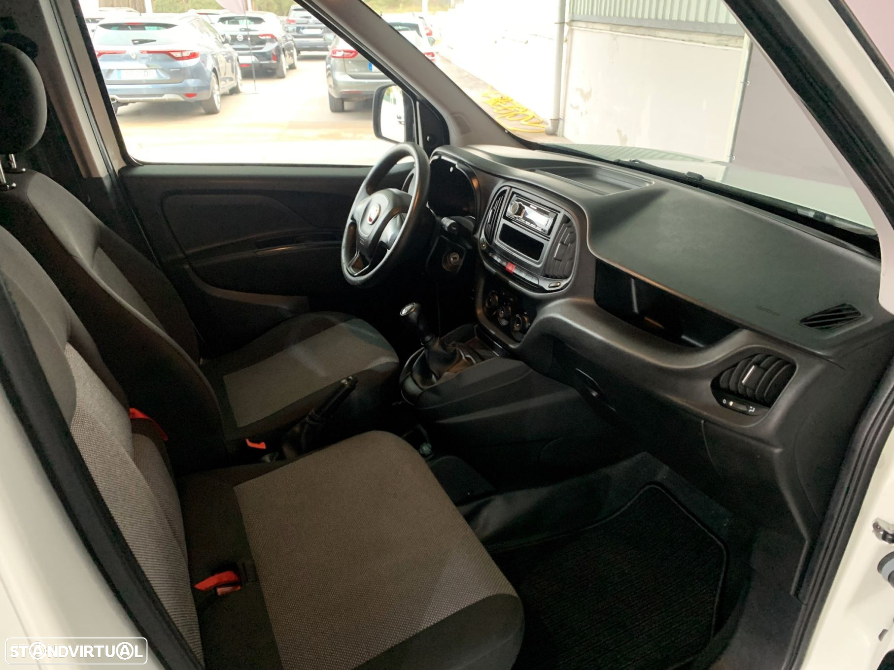 Fiat Doblo 1.3 MJ Easy - 9