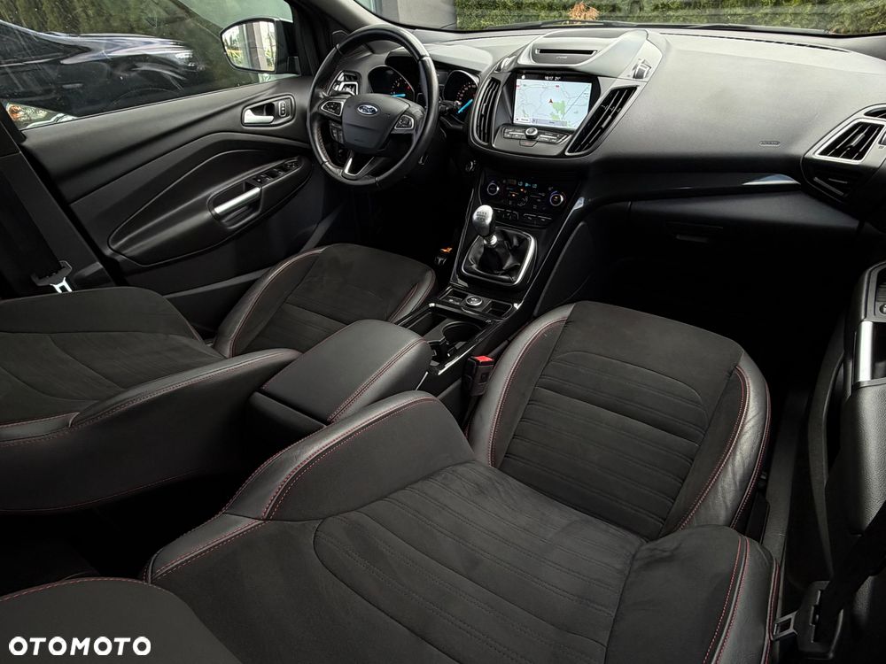 Ford Kuga 2.0 TDCi 4x4 ST-Line - 21