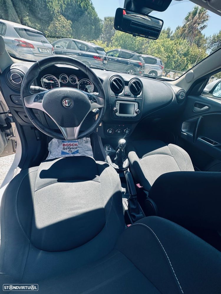Alfa Romeo MiTo 0.9 T TwinAir Distinctive - 13