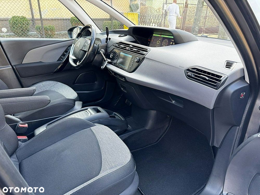 Citroën C4 Picasso - 11