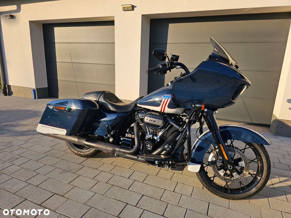 Harley-Davidson Touring Road Glide - 14