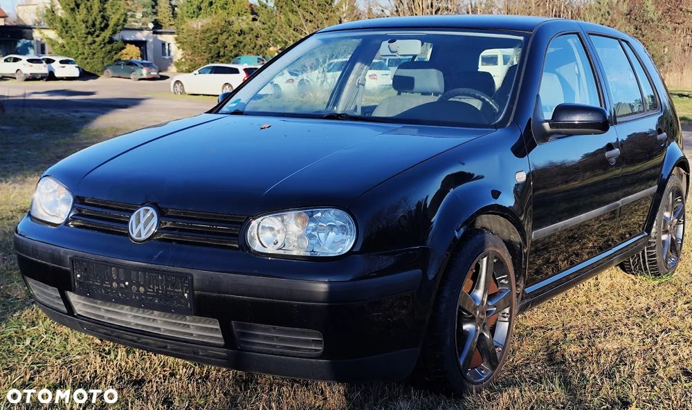 Volkswagen Golf 1.4 Basis - 2