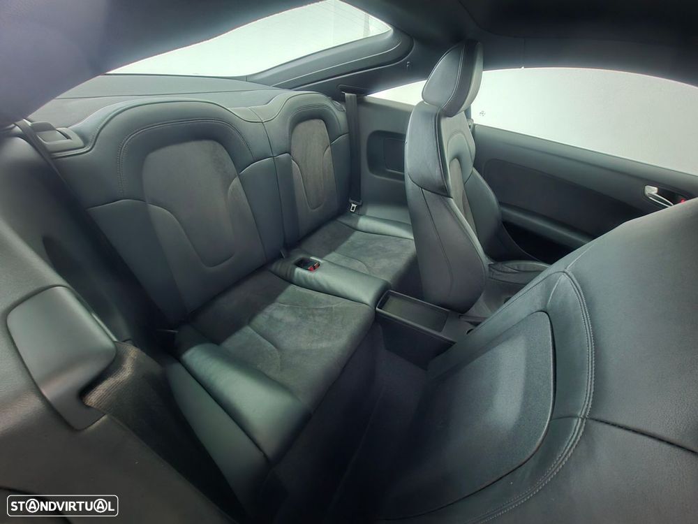 Audi TT Coupé 2.0 TDI quattro S tronic - 26