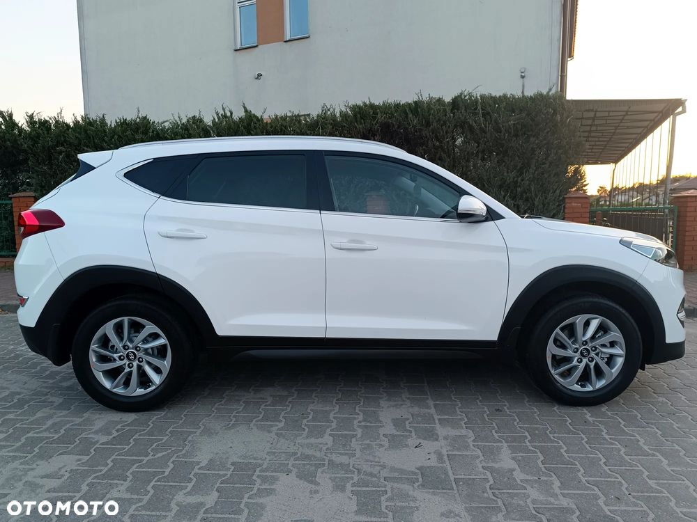 Hyundai Tucson 1.7 CRDI BlueDrive Comfort 2WD - 26