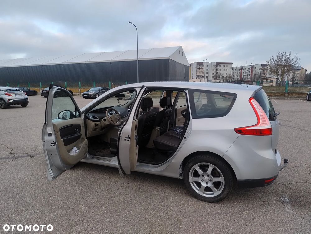 Renault Grand Scenic dCi 150 Automatik Bose Edition - 9