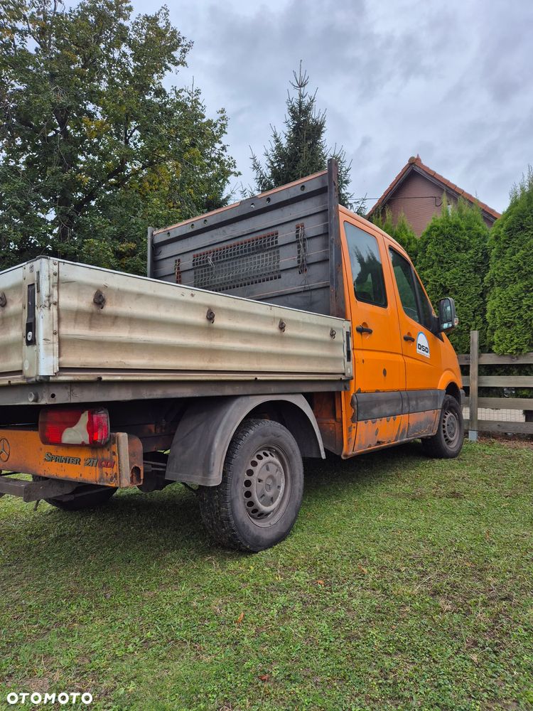 Mercedes-Benz Sprinter - 14