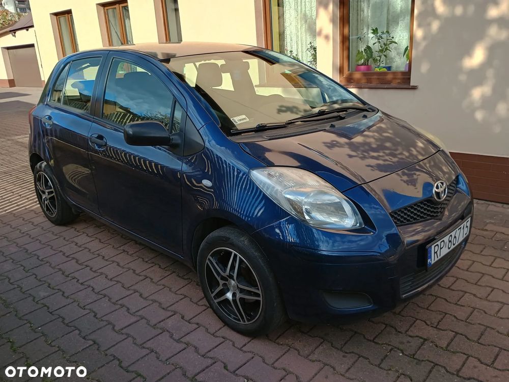 Toyota Yaris 1.0 Luna - 11