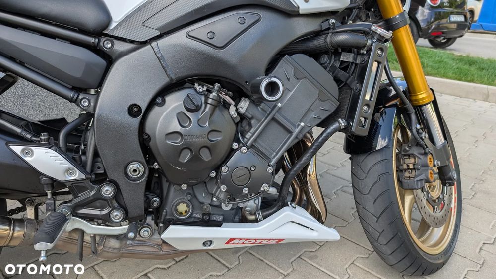 Yamaha FZ8 - 8