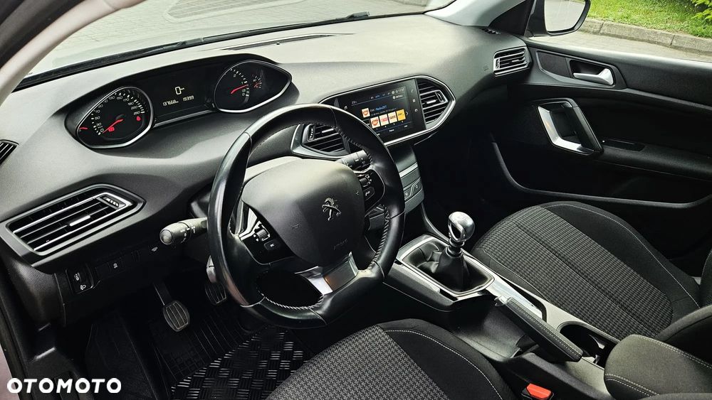 Peugeot 308 1.5 BlueHDi Allure Pack S&S - 10