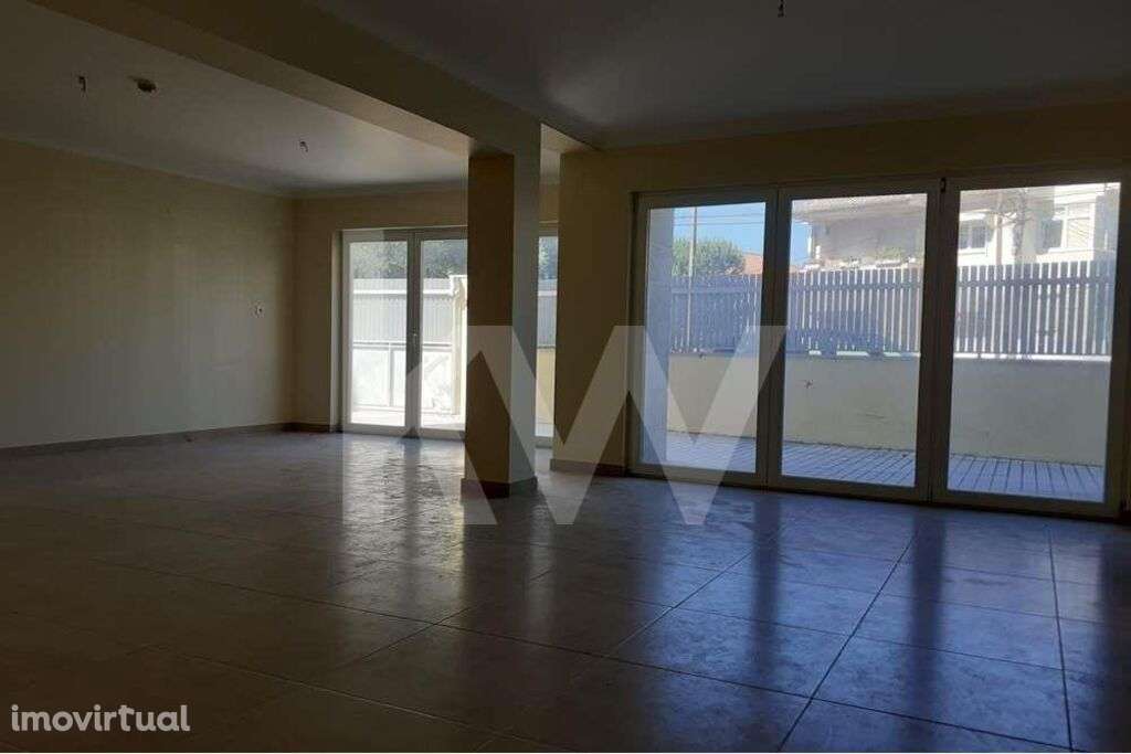 Moradia com 11 Quartos no Alto da Parede com elevador - Grande imagem: 4/21