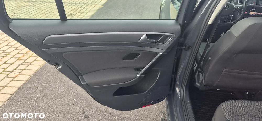 Volkswagen Golf - 7