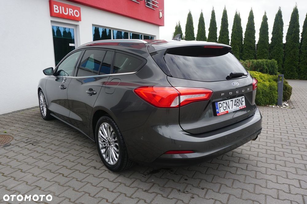 Ford Focus 1.0 EcoBoost Titanium - 3