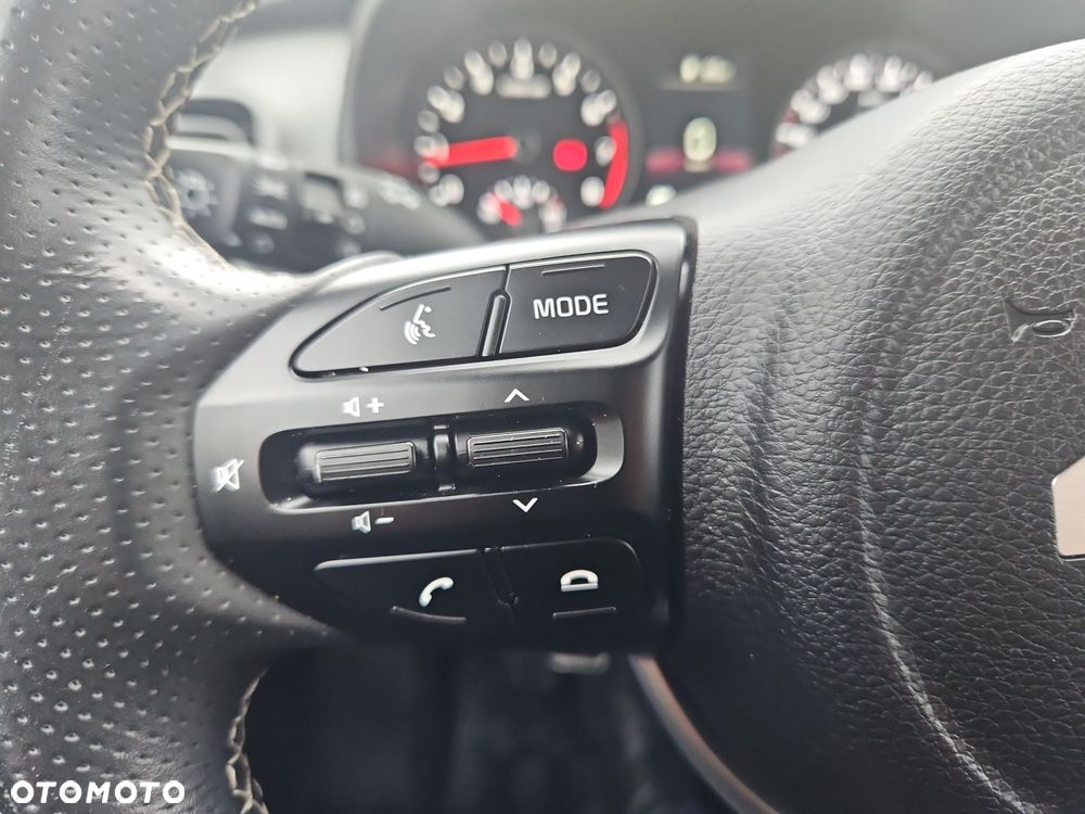 Kia Stonic 1.2 L - 21