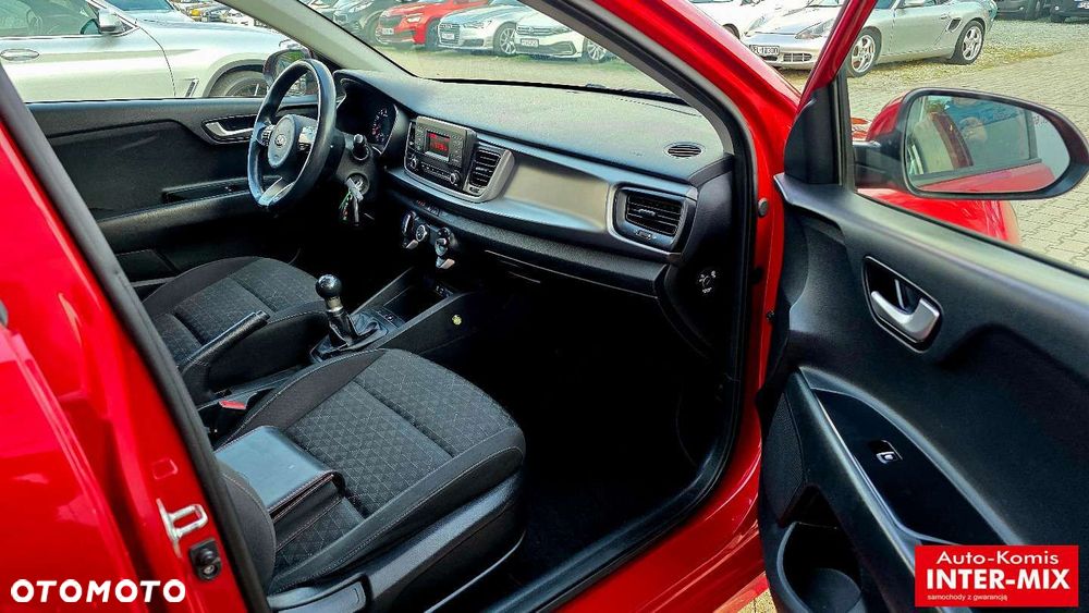 Kia Rio - 37