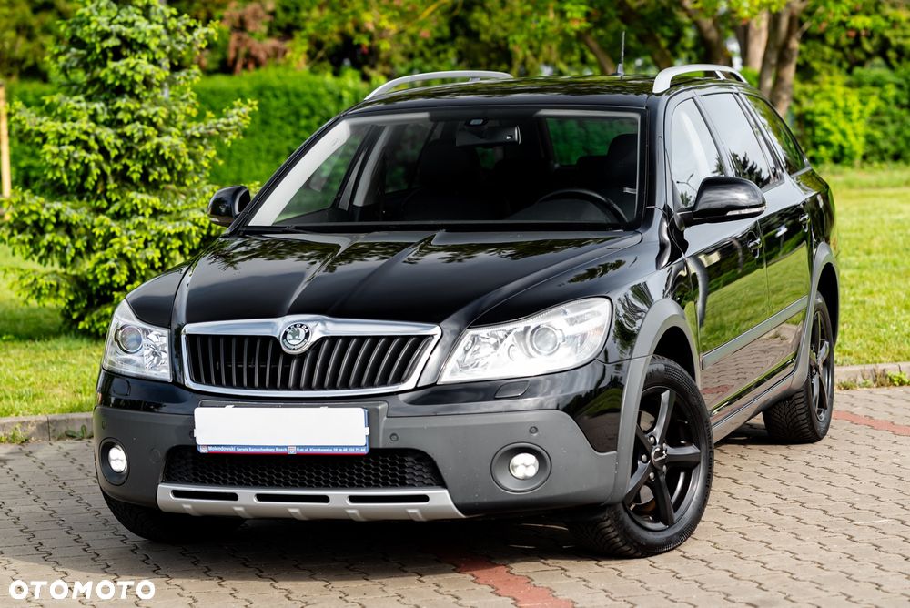 Skoda Octavia 2.0 TDI DPF 4x4 DSG Scout - 11