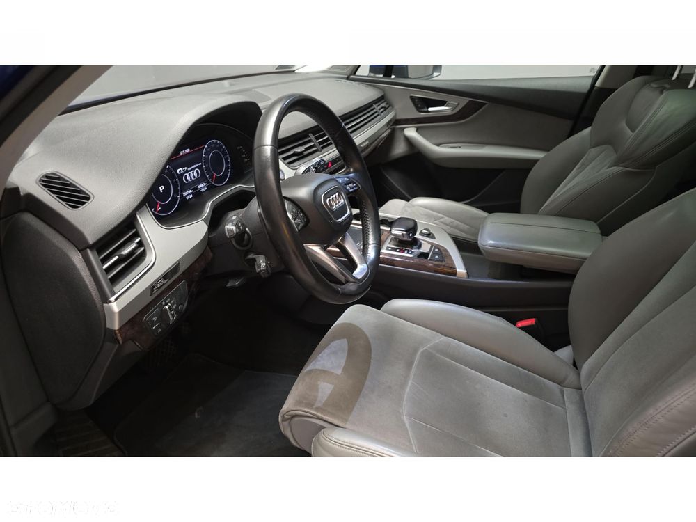 Audi Q7 3.0 TDI Quattro Tiptronic - 16