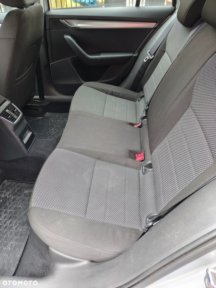 Skoda Octavia 2.0 TDI 4x4 Ambition - 10