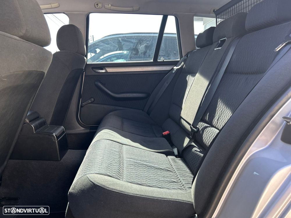 BMW 320 d Touring - 19