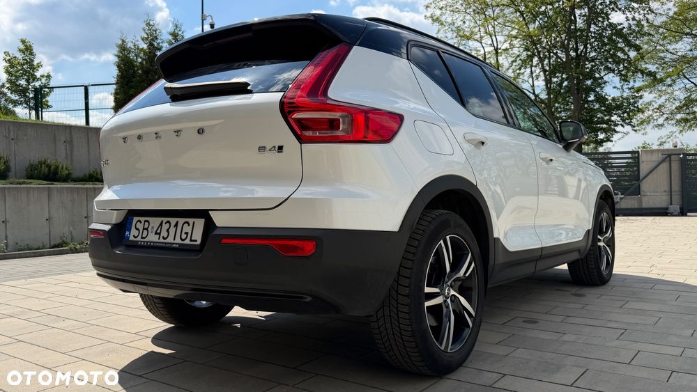 Volvo XC 40 B4 B R-Design - 4