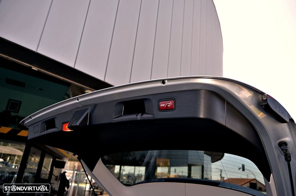 Mercedes-Benz GLC 220 - 54