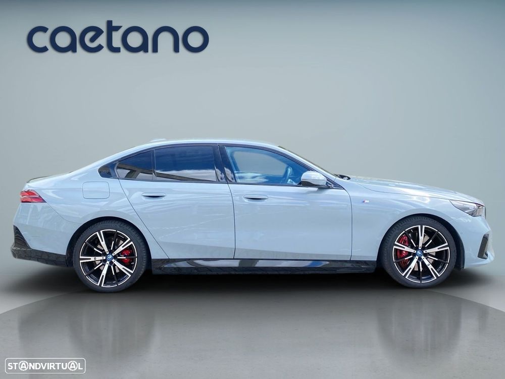 BMW i5 eDrive40 Pack Desportivo M Pro - 17