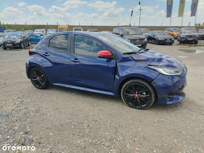 Toyota Yaris - 7