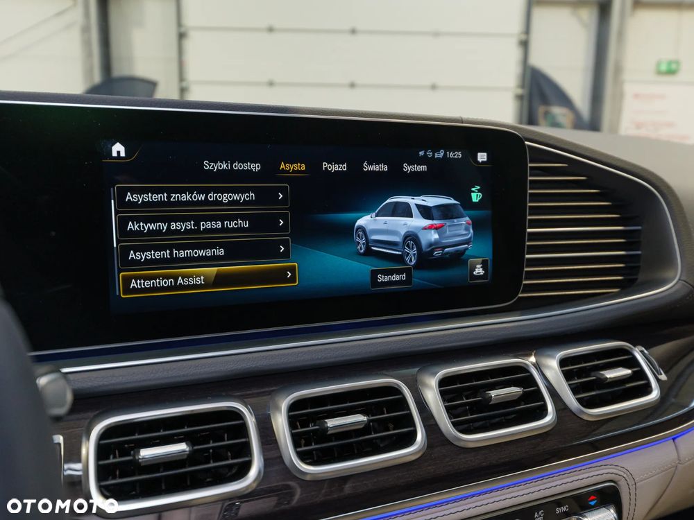 Mercedes-Benz GLE 300 d 4-Matic - 29