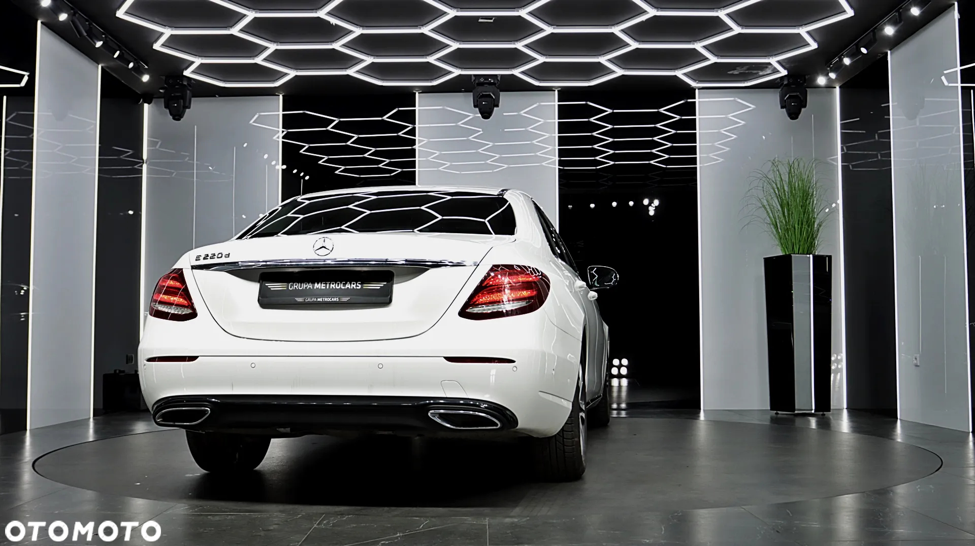 Mercedes-Benz Klasa E 220 d 9G-TRONIC - 7