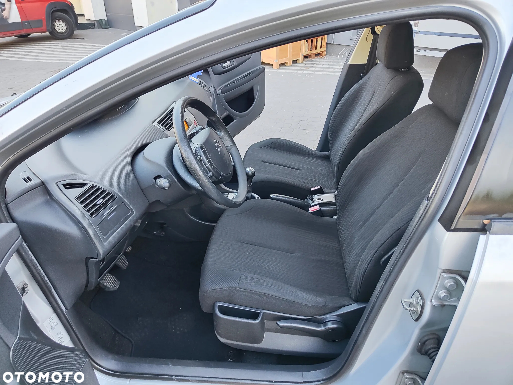 Citroën C4 1.4 16V X - 18