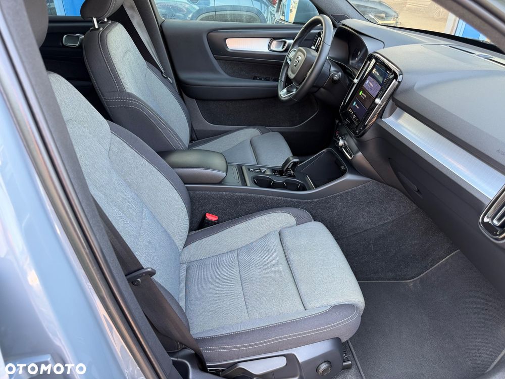 Volvo XC 40 B3 Core - 27