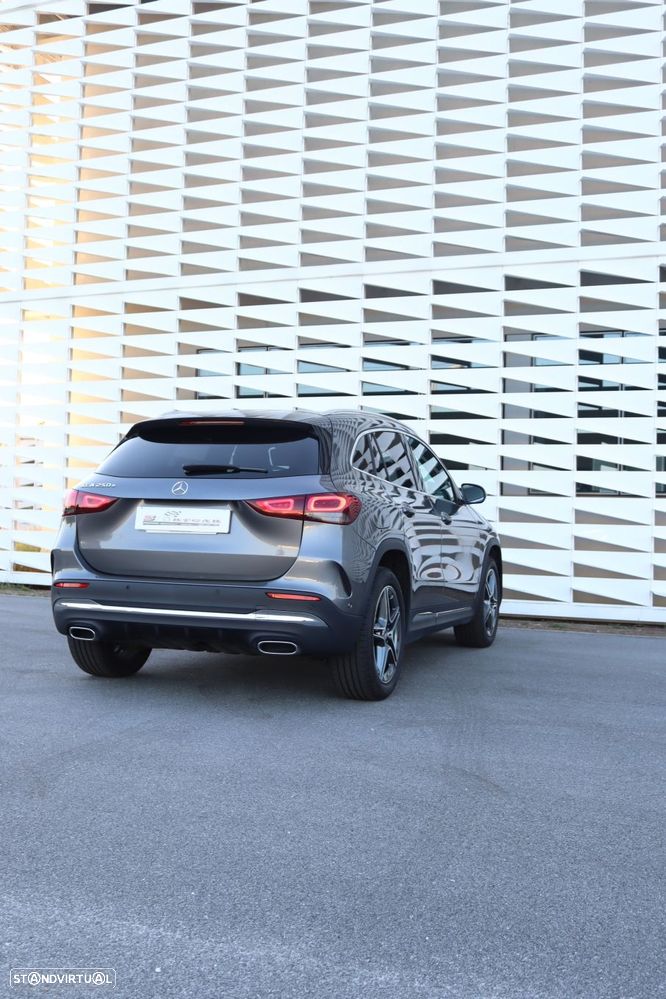 Mercedes-Benz GLA 250 - 4