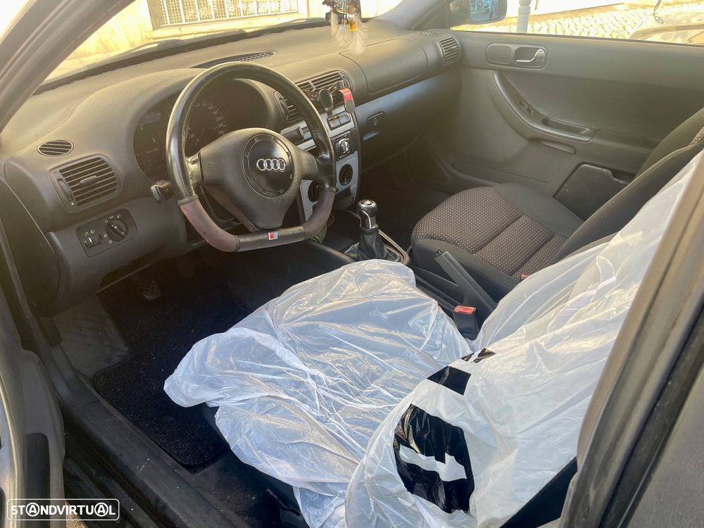 Audi A3 1.9 TDI Attraction - 5