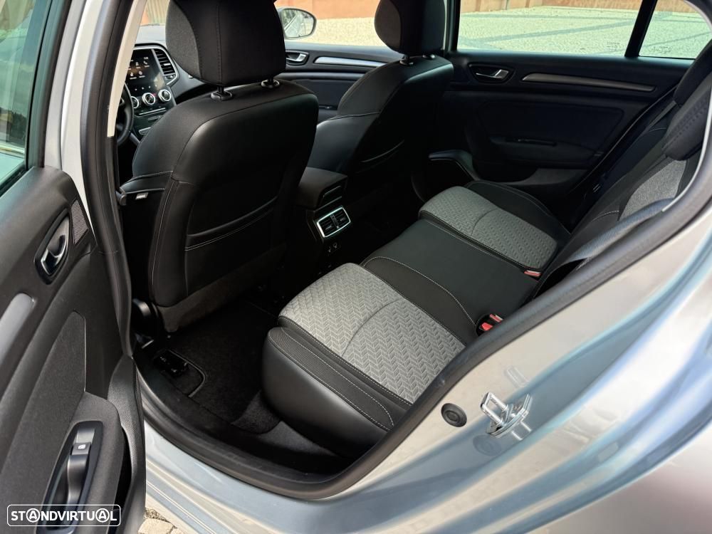 Renault Mégane Sport Tourer 1.5 Blue dCi Limited - 20