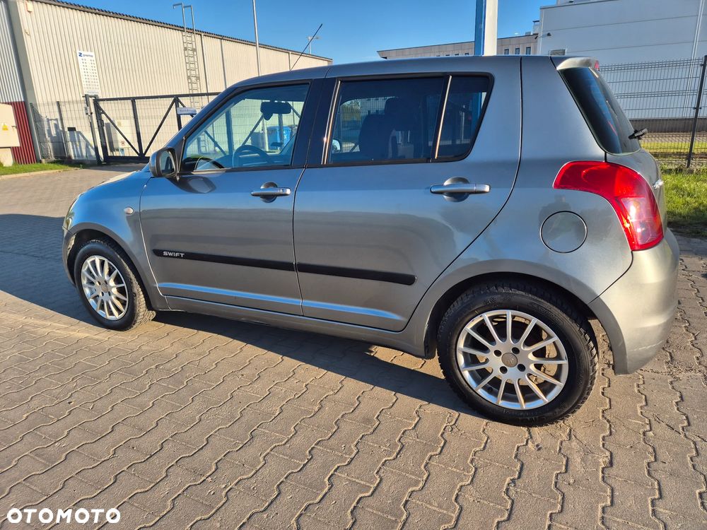 Suzuki Swift 1.3 JB Edition - 17