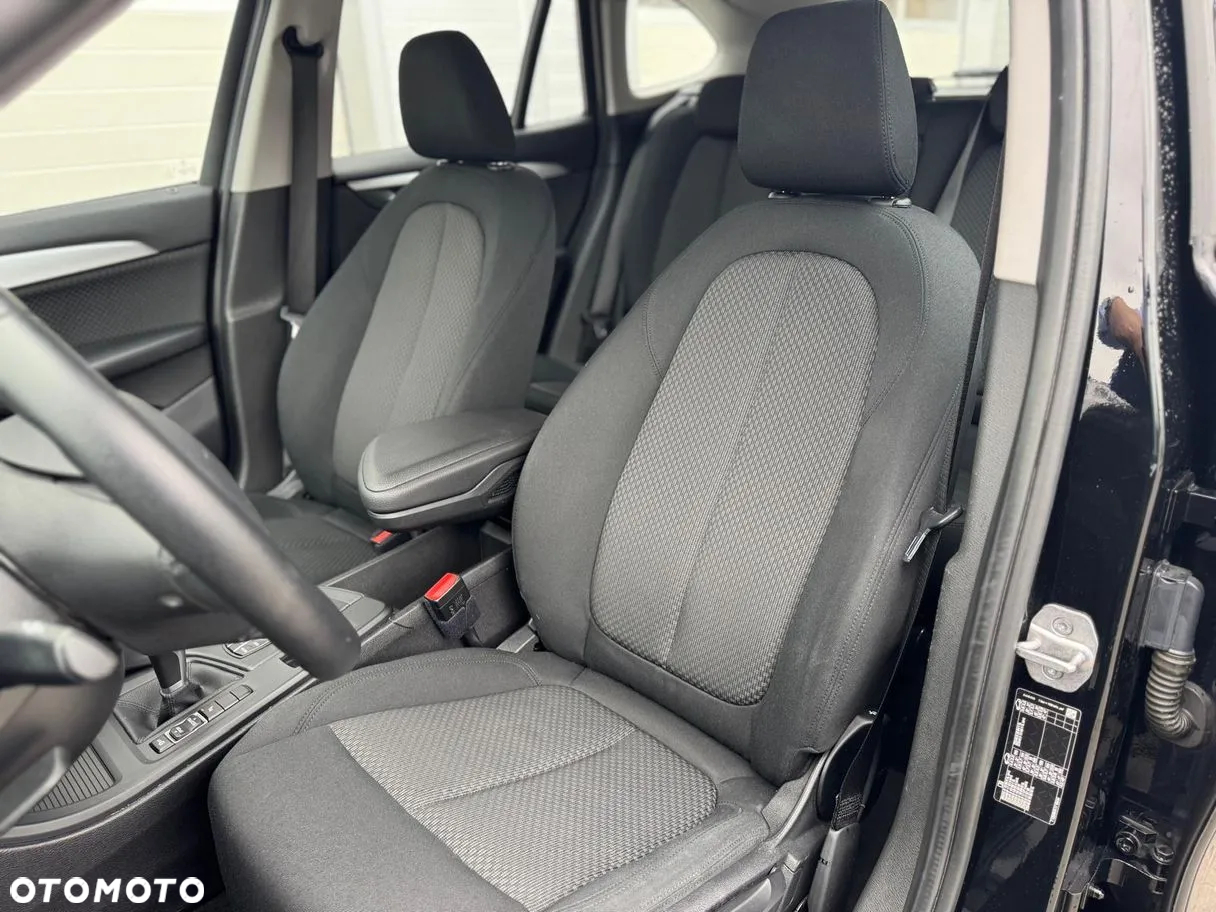 BMW X1 sDrive18i - 12