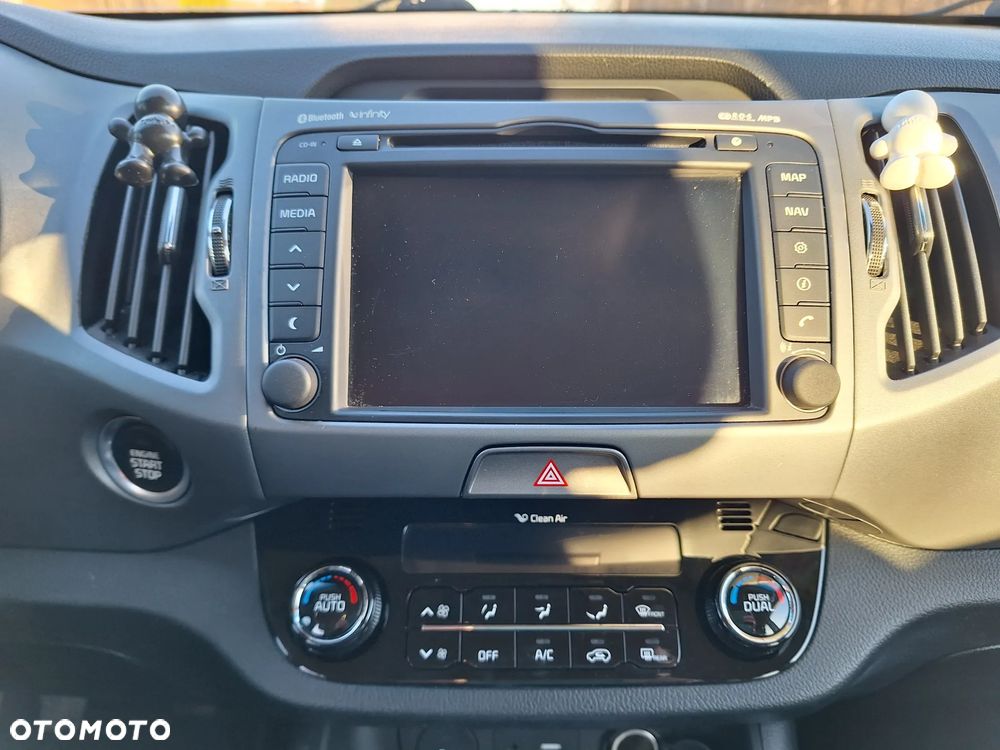 Kia Sportage 2.0 CRDI XL - 13
