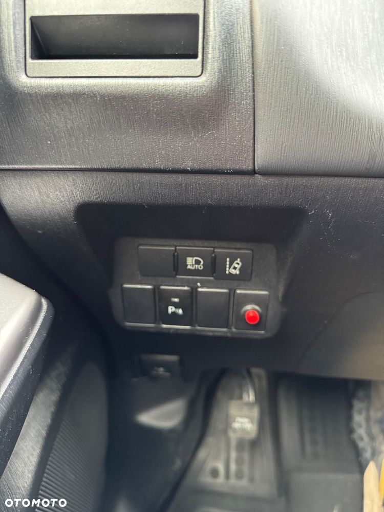 Toyota Prius+ - 11