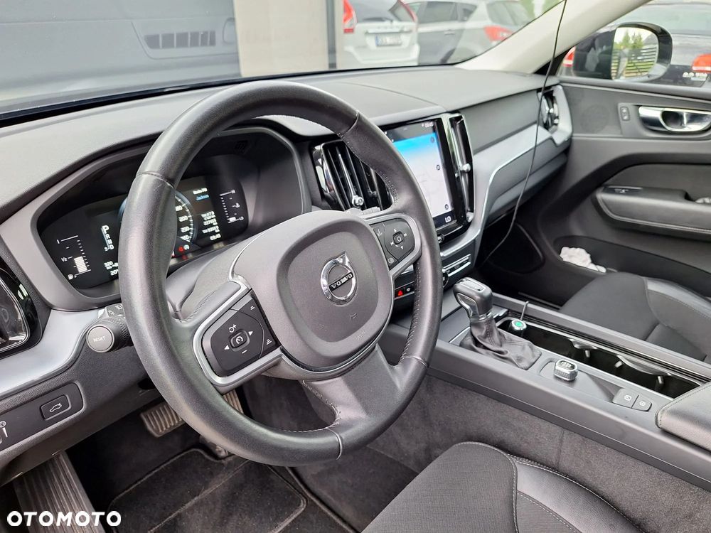 Volvo XC 60 D4 AWD Geartronic Momentum - 18